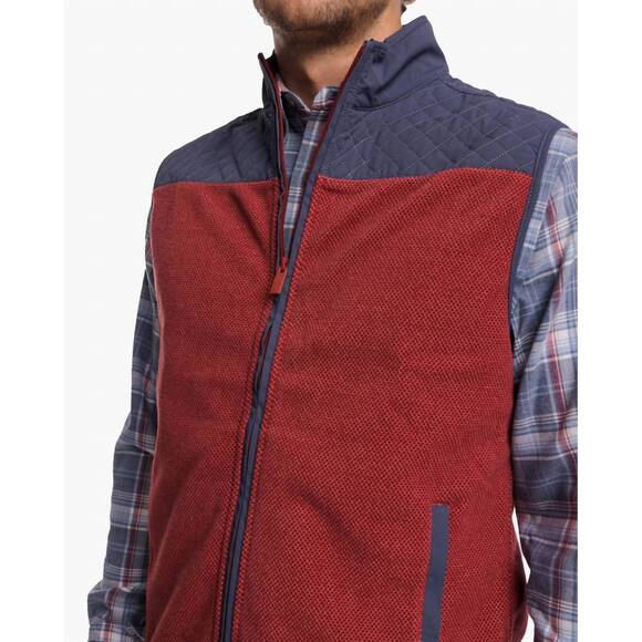 NEW SOUTHERN TIDE men's hucksley vest in tuscany red
